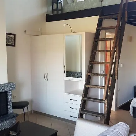 Lithos Apartment Amfiklia