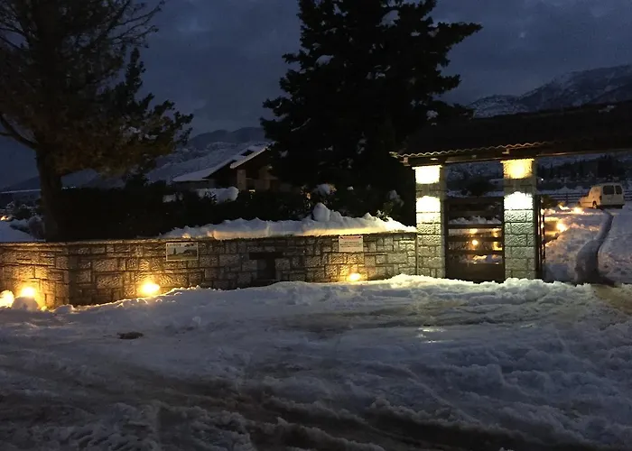 Lithos Apartment Amfiklia